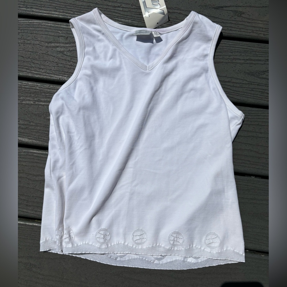 Tail white tank - tennis ball embroidery - size medium